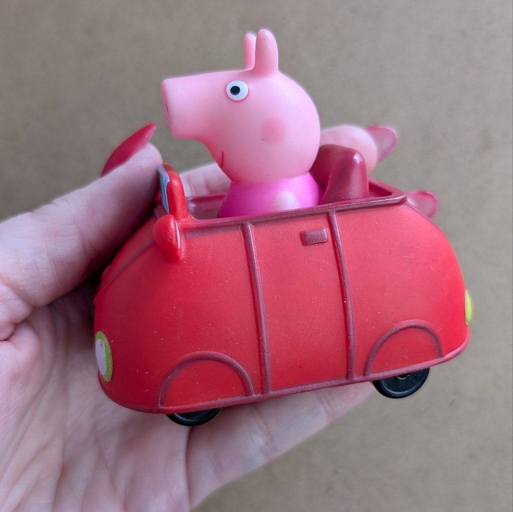 Peppa Pig & Friends Figures and School House Playset - Picture 12 of 14